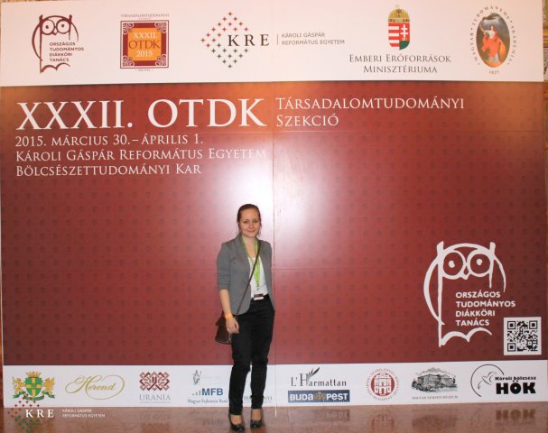 OTDK fal előtt készült képek